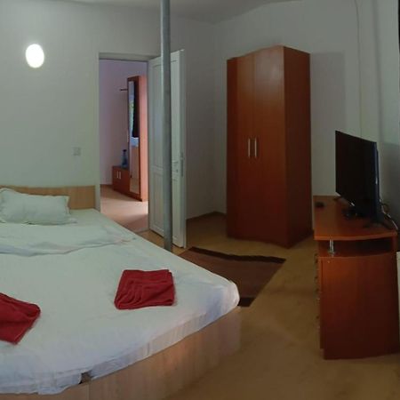 La Protap Calimanesti Hotel Kültér fotó